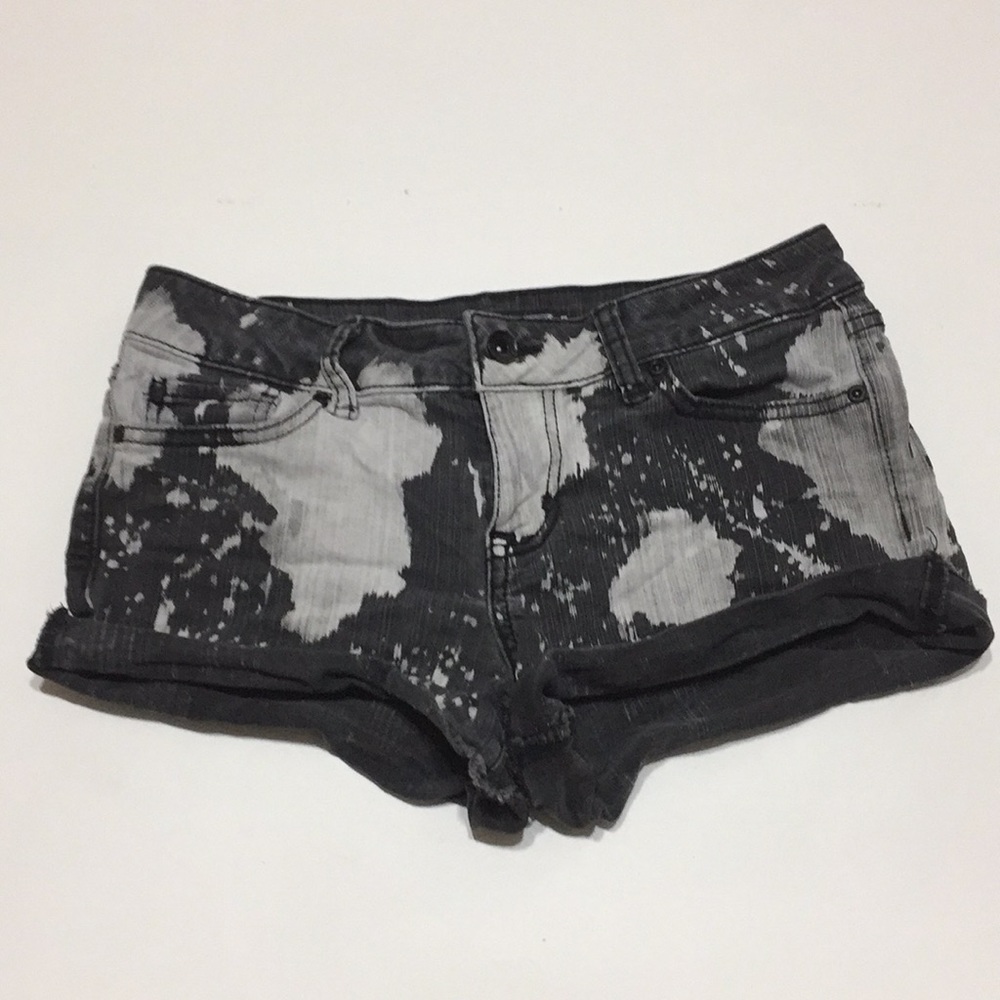 Love sick low rise shorts